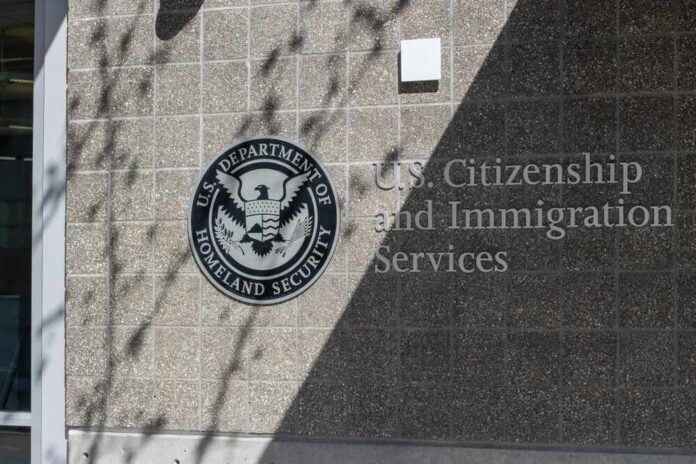 Portland,,Or,,Usa,-,Apr,7,,2022:,The,U.s.,Citizenship Signage for U.S. Citizenship and Immigration Services on a building